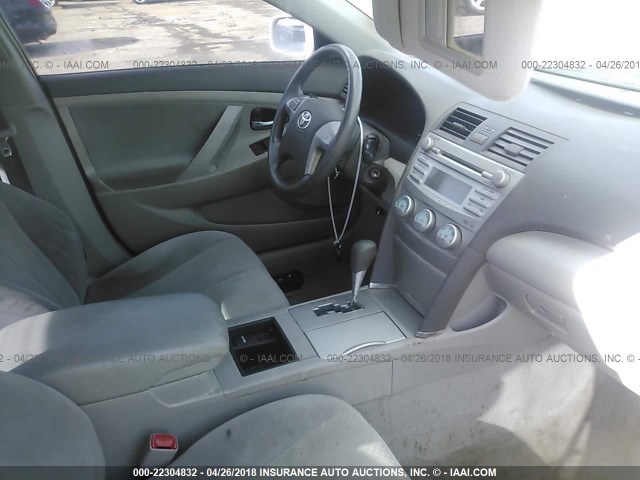 4T1BE46K48U790431 - 2008 TOYOTA CAMRY CE/LE/XLE/SE WHITE photo 5