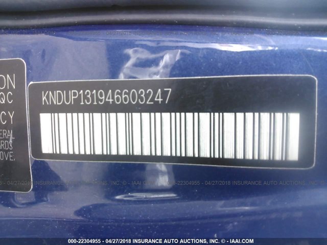 KNDUP131946603247 - 2004 KIA SEDONA EX/LX BLUE photo 9