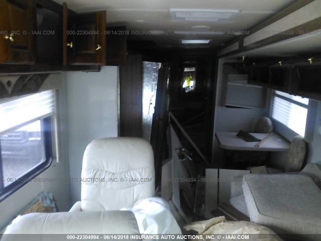 1RF12061022016018 - 2002 ROADMASTER RAIL MONOCOQUE TAN photo 8