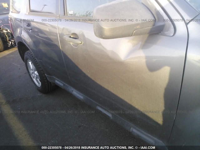 1FMCU93G19KA64107 - 2009 FORD ESCAPE XLT GRAY photo 6