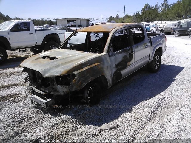 5TFCZ5AN8HX095615 - 2017 TOYOTA TACOMA DBL CAB/SR/TRDSPT/OR/PRO ვერცხლისფერი ფოტო 2