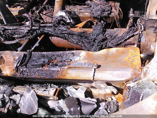 5TFCZ5AN8HX095615 - 2017 TOYOTA TACOMA DBL CAB/SR/TRDSPT/OR/PRO ვერცხლისფერი ფოტო 9