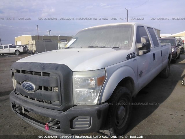 1FT7W2AT1BED06650 - 2011 FORD F250 SUPER DUTY WHITE photo 2