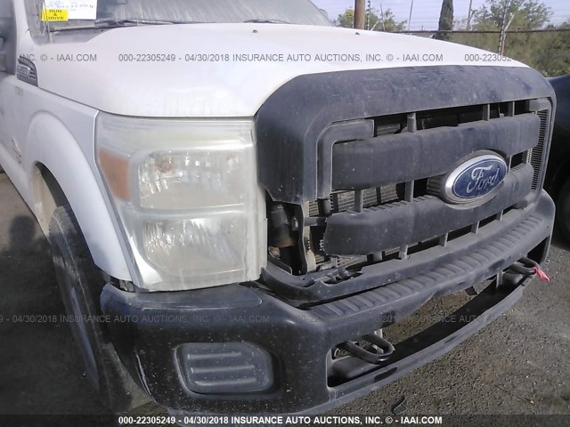 1FT7W2AT1BED06650 - 2011 FORD F250 SUPER DUTY WHITE photo 6