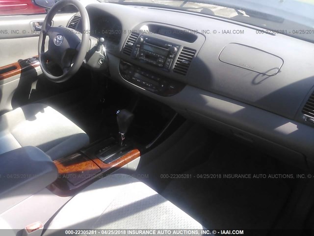 4T1BE32K53U238140 - 2003 TOYOTA CAMRY LE/XLE/SE ლურჯი ფოტო 5