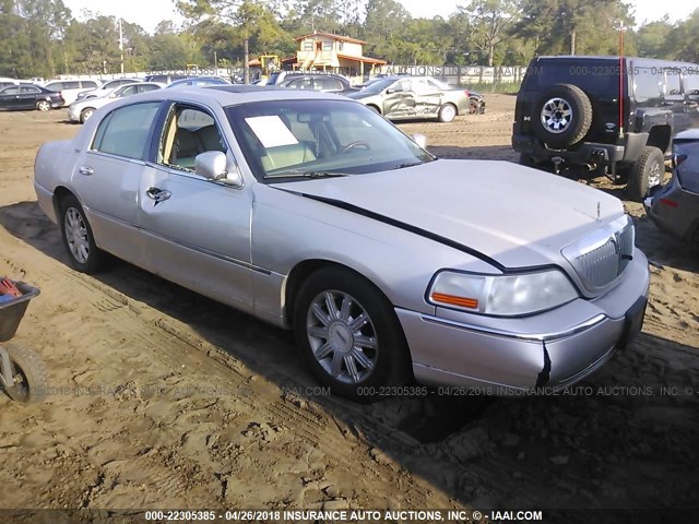 1LNHM82W37Y634479 - 2007 LINCOLN TOWN CAR SIGNATURE LIMITED SILVER photo 1