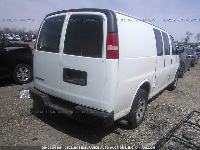 1GCUGADX9A1151053 - 2010 CHEVROLET EXPRESS G1500  WHITE photo 4