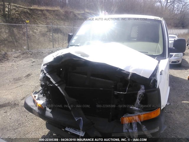 1GCUGADX9A1151053 - 2010 CHEVROLET EXPRESS G1500  WHITE photo 6