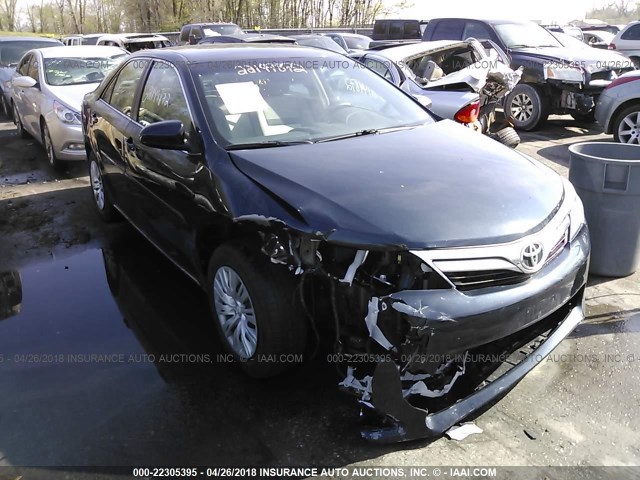4T4BF1FK0ER391772 - 2014 TOYOTA CAMRY L/SE/LE/XLE 深蓝色 照片 1