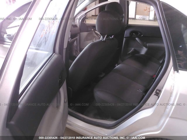 1FAFP34N57W315743 - 2007 FORD FOCUS ZX4/S/SE/SES 银色 照片 8