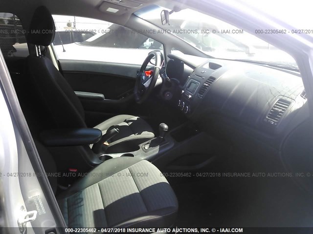 KNAFX4A65F5353777 - 2015 KIA FORTE LX SILVER photo 5