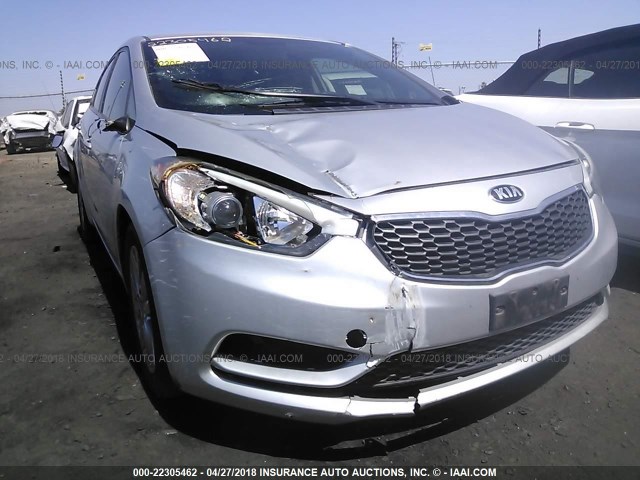 KNAFX4A65F5353777 - 2015 KIA FORTE LX SILVER photo 6