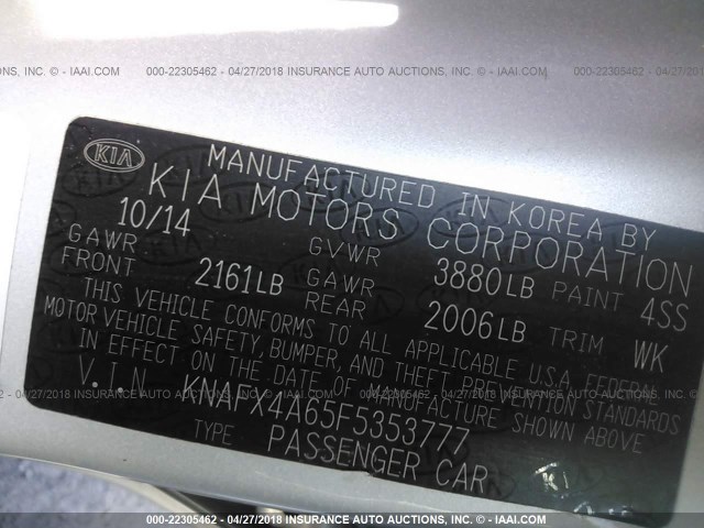 KNAFX4A65F5353777 - 2015 KIA FORTE LX SILVER photo 9