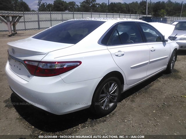 4T1BF1FK9GU147941 - 2016 TOYOTA CAMRY LE/XLE/SE/XSE WHITE photo 4