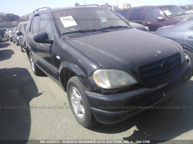 4JGAB54E4XA106050 - 1999 MERCEDES-BENZ ML 320 BLACK photo 6