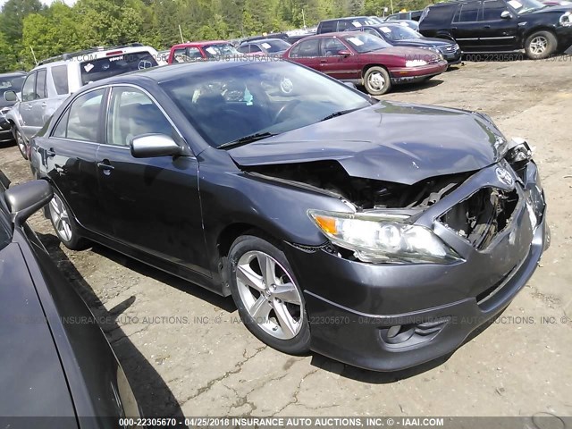 4T1BF3EK6BU669903 - 2011 TOYOTA CAMRY SE/LE/XLE GRAY photo 1