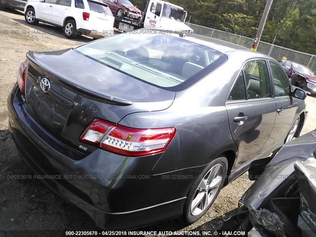 4T1BF3EK6BU669903 - 2011 TOYOTA CAMRY SE/LE/XLE GRAY photo 4