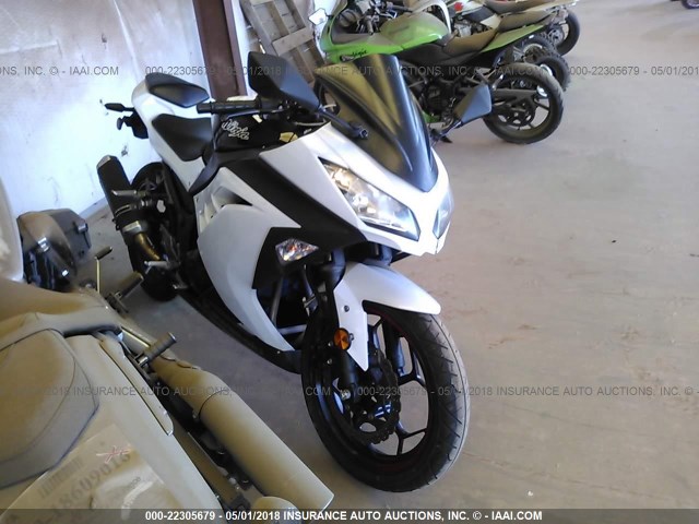 JKAEX8A17EA003609 - 2014 KAWASAKI EX300 A WHITE photo 1