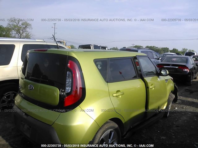 KNDJN2A24F7755007 - 2015 KIA SOUL GREEN photo 4