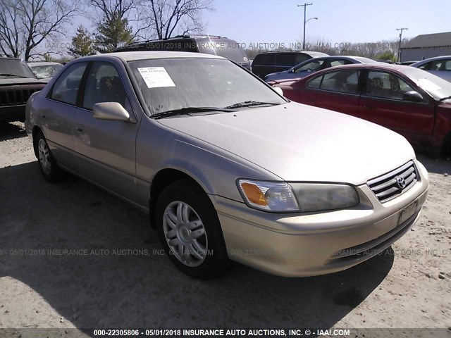 4T1BG22K01U819112 - 2001 TOYOTA CAMRY CE/LE/XLE 金色 照片 1