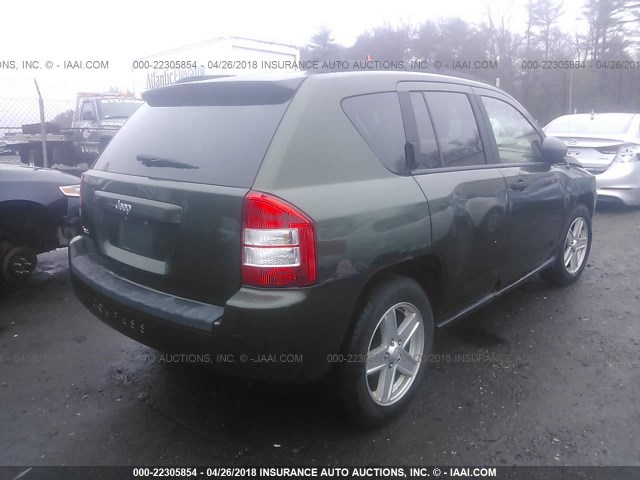 1J8FF47W27D122557 - 2007 JEEP COMPASS GREEN photo 4