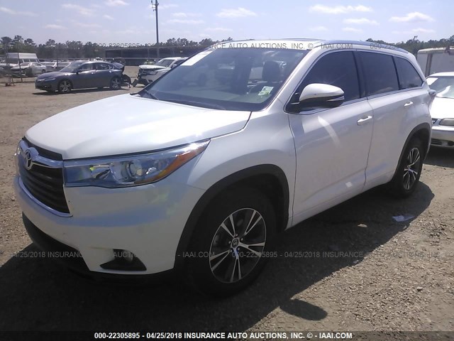 5TDKKRFH3GS174060 - 2016 TOYOTA HIGHLANDER XLE თეთრი ფოტო 2
