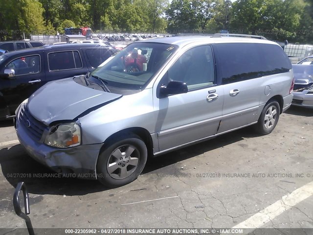 2FMZA51667BA10959 - 2007 FORD FREESTAR SE SILVER photo 2