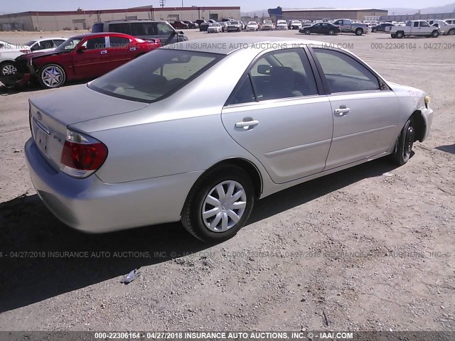 JTDBE32K063049541 - 2006 TOYOTA CAMRY LE/XLE SILVER photo 4
