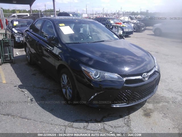 4T1BF1FKXHU681967 - 2017 TOYOTA CAMRY LE/XLE/SE/XSE BLACK photo 1