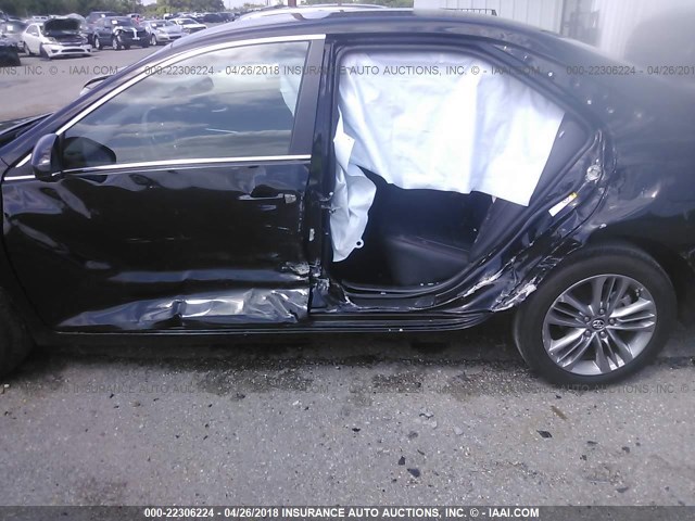 4T1BF1FKXHU681967 - 2017 TOYOTA CAMRY LE/XLE/SE/XSE BLACK photo 6