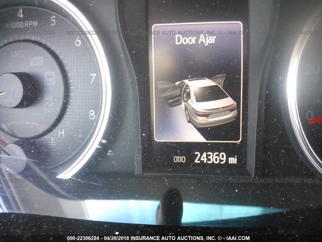 4T1BF1FKXHU681967 - 2017 TOYOTA CAMRY LE/XLE/SE/XSE BLACK photo 7