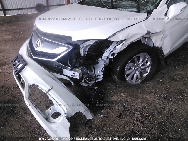 5J8TB3H31HL022155 - 2017 ACURA RDX WHITE photo 6