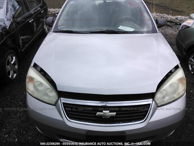 1G1ZS51F96F201007 - 2006 CHEVROLET MALIBU LS 银色 照片 6