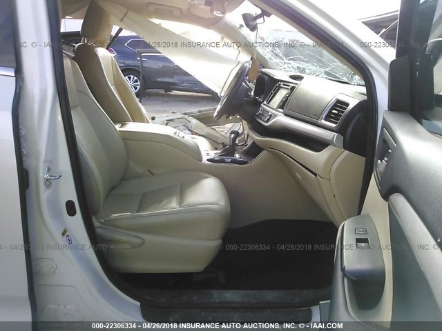5TDKKRFH8ES007870 - 2014 TOYOTA HIGHLANDER XLE თეთრი ფოტო 5