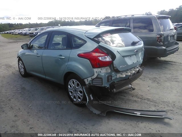 1FAHP3K24CL176069 - 2012 FORD FOCUS SE BLUE photo 3