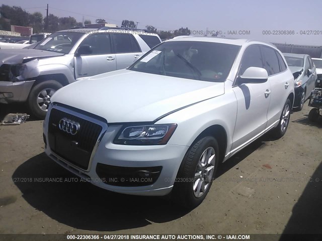 WA1CFAFPXCA107250 - 2012 AUDI Q5 PREMIUM WHITE photo 2