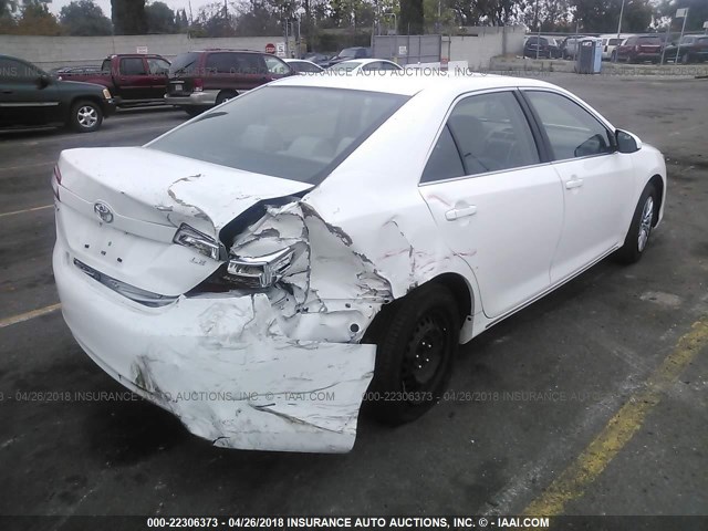 4T4BF1FK8CR264989 - 2012 TOYOTA CAMRY SE/LE/XLE 白色 照片 4