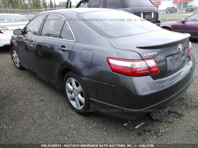 4T1BK46K97U003710 - 2007 TOYOTA CAMRY NEW GENERAT LE/XLE/SE GRAY photo 3