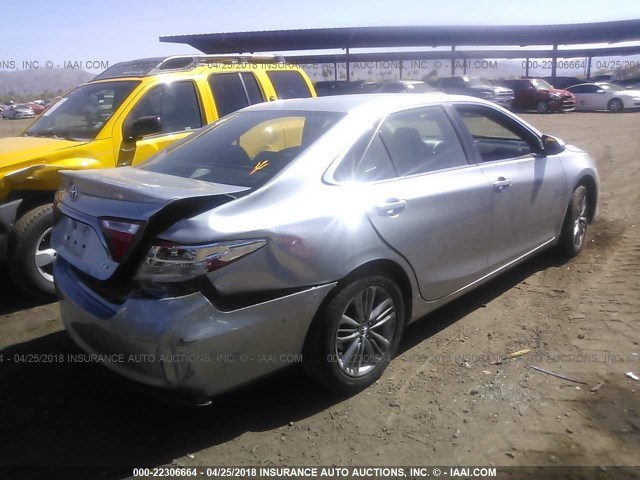 4T1BF1FK8GU516272 - 2016 TOYOTA CAMRY LE/XLE/SE/XSE SILVER photo 4