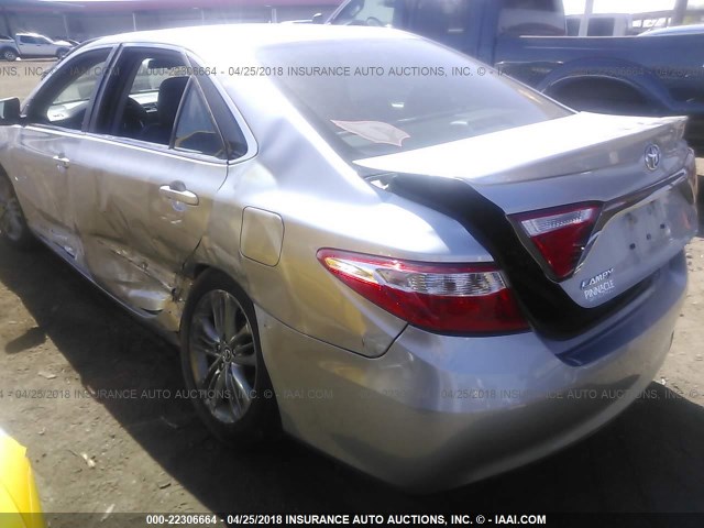 4T1BF1FK8GU516272 - 2016 TOYOTA CAMRY LE/XLE/SE/XSE SILVER photo 6