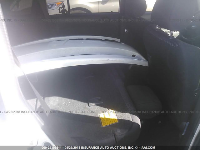 JTLKT324654026754 - 2005 TOYOTA SCION XB თეთრი ფოტო 8