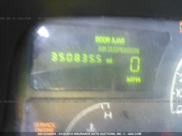 1LNHM81W93Y660564 - 2003 LINCOLN TOWN CAR EXECUTIVE BLACK photo 7