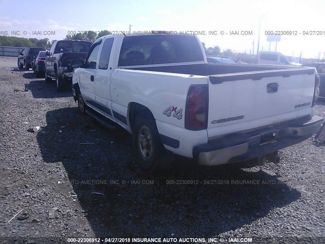 2GCEK19T241180630 - 2004 CHEVROLET SILVERADO K1500 WHITE photo 3