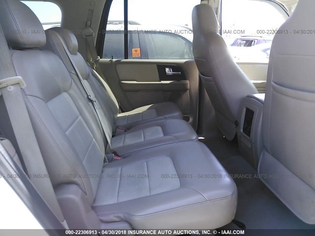 1FMFU18515LB08777 - 2005 FORD EXPEDITION EDDIE BAUER WHITE photo 8