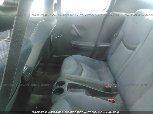1G8AM12F24Z118952 - 2004 SATURN ION LEVEL 2 SILVER photo 8
