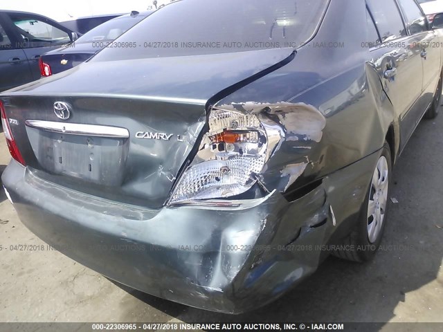 JTDBE32K720068681 - 2002 TOYOTA CAMRY LE/XLE/SE ლურჯი ფოტო 6