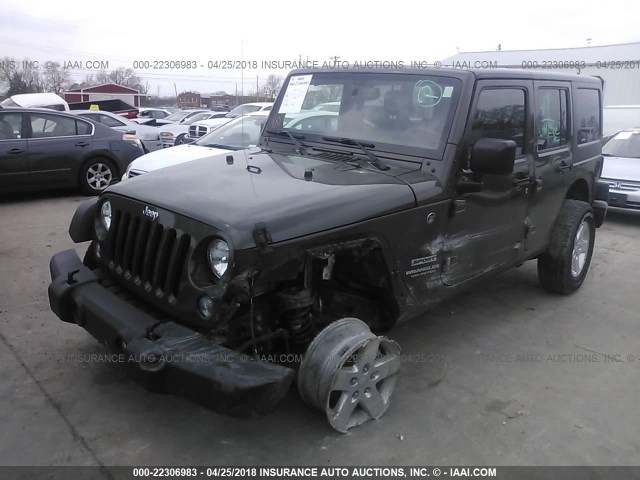 1C4BJWDG8FL697005 - 2015 JEEP WRANGLER UNLIMITE SPORT GREEN photo 2