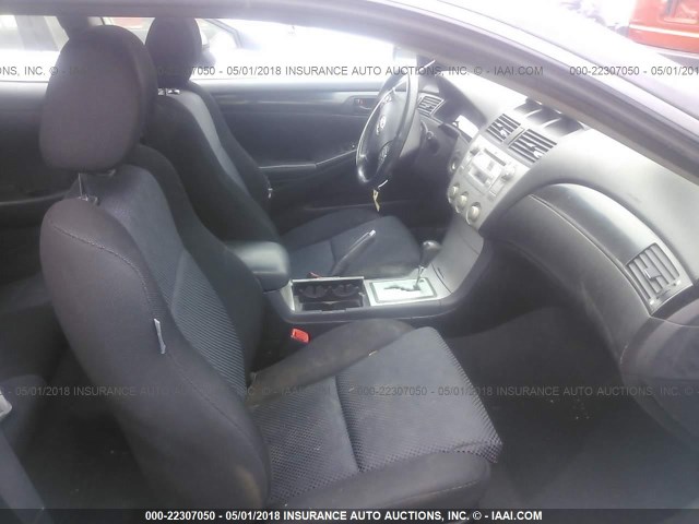 4T1CE38P34U878369 - 2004 TOYOTA CAMRY SOLARA SE/SLE შავი ფოტო 5