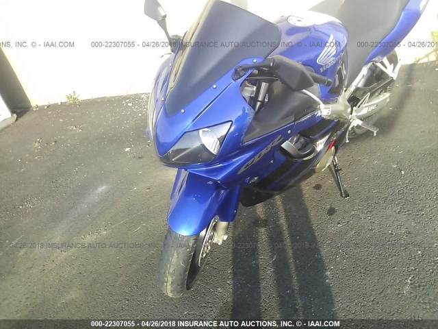 JH2PC35136M700466 - 2006 HONDA CBR600 F4 BLUE photo 2