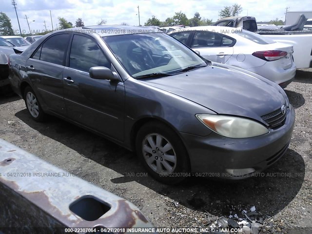 4T1BE30K04U857247 - 2004 TOYOTA CAMRY LE/XLE/SE ნაცრისფერი ფოტო 1